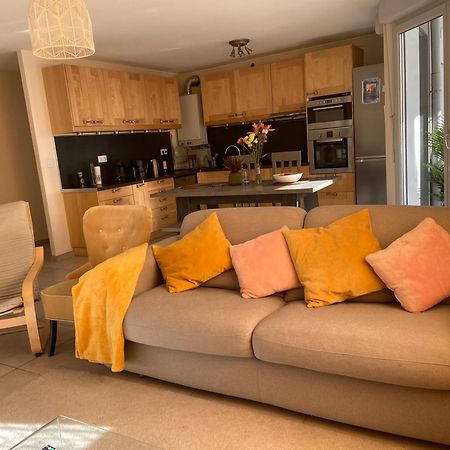2Bhk Entire Apartment Fully Equipped 84M2 Лион Экстерьер фото